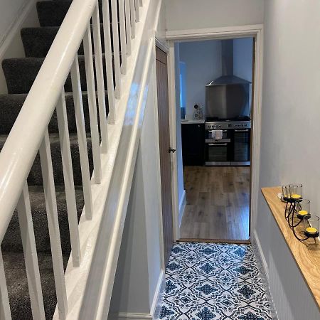Luxury 2 Bed Apartment Great Location Stoke-on-Trent 외부 사진