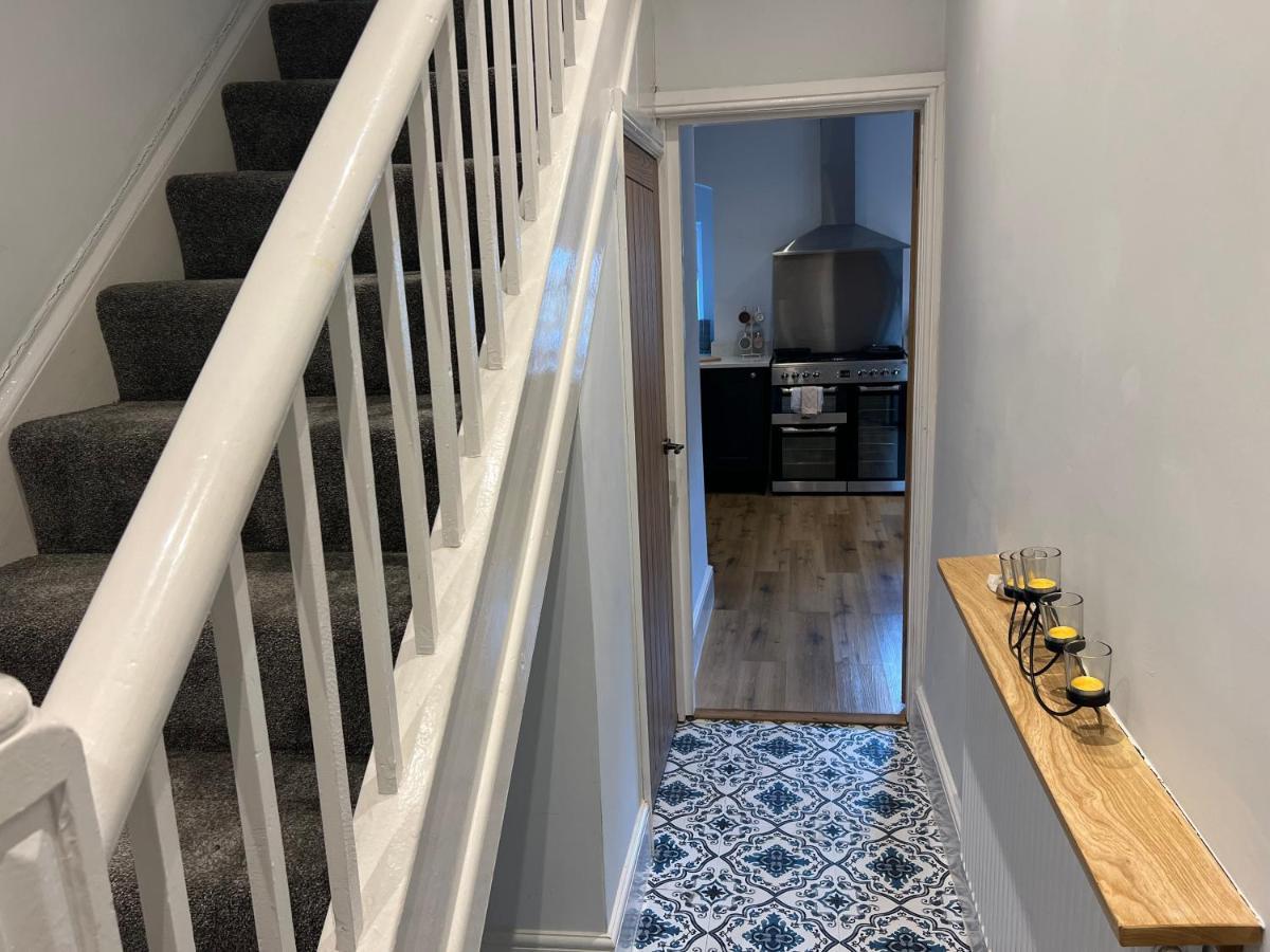 Luxury 2 Bed Apartment Great Location Stoke-on-Trent 외부 사진