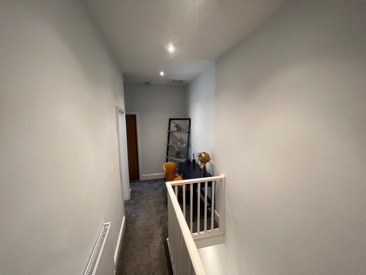 Luxury 2 Bed Apartment Great Location Stoke-on-Trent 외부 사진
