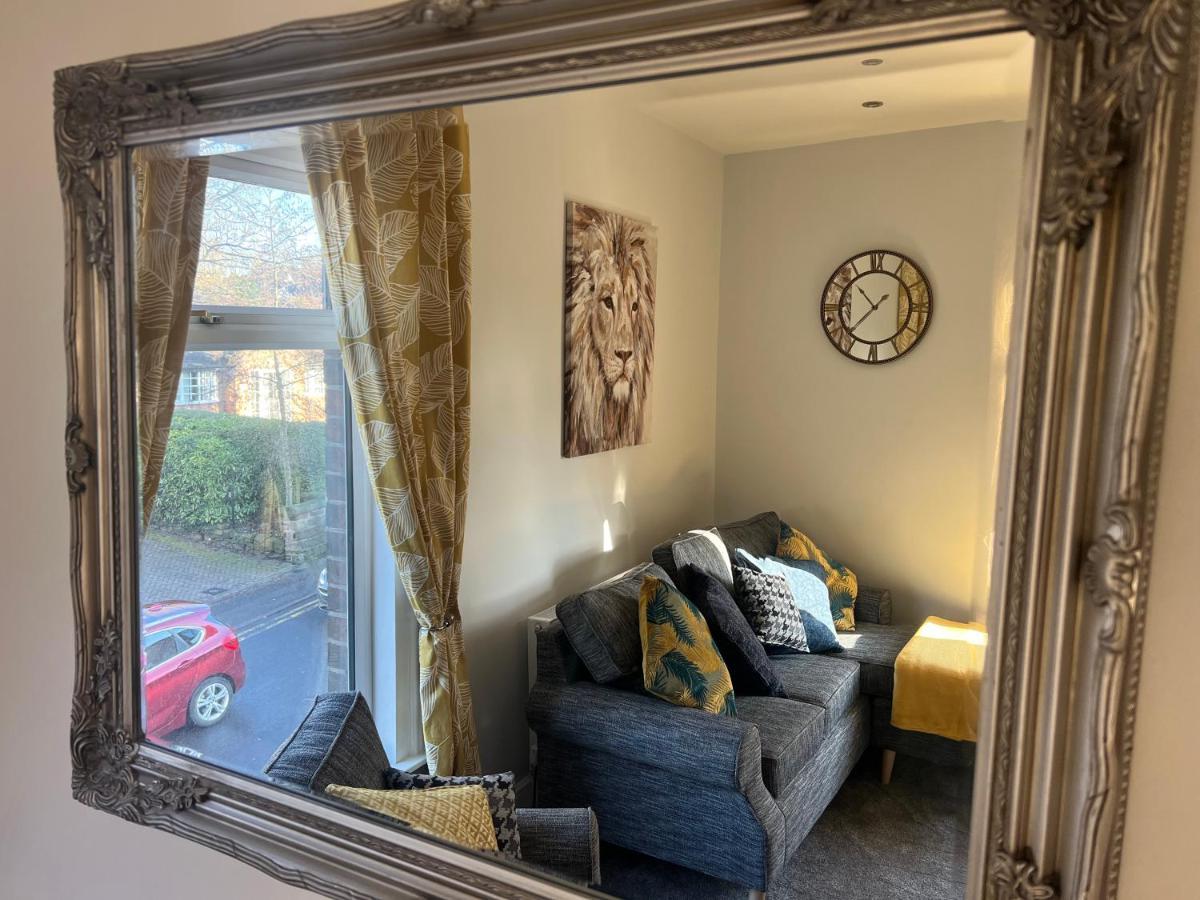 Luxury 2 Bed Apartment Great Location Stoke-on-Trent 외부 사진