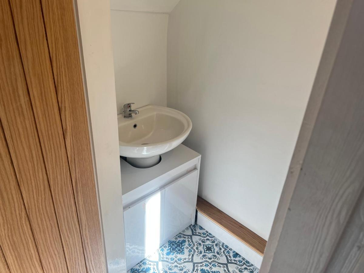 Luxury 2 Bed Apartment Great Location Stoke-on-Trent 외부 사진